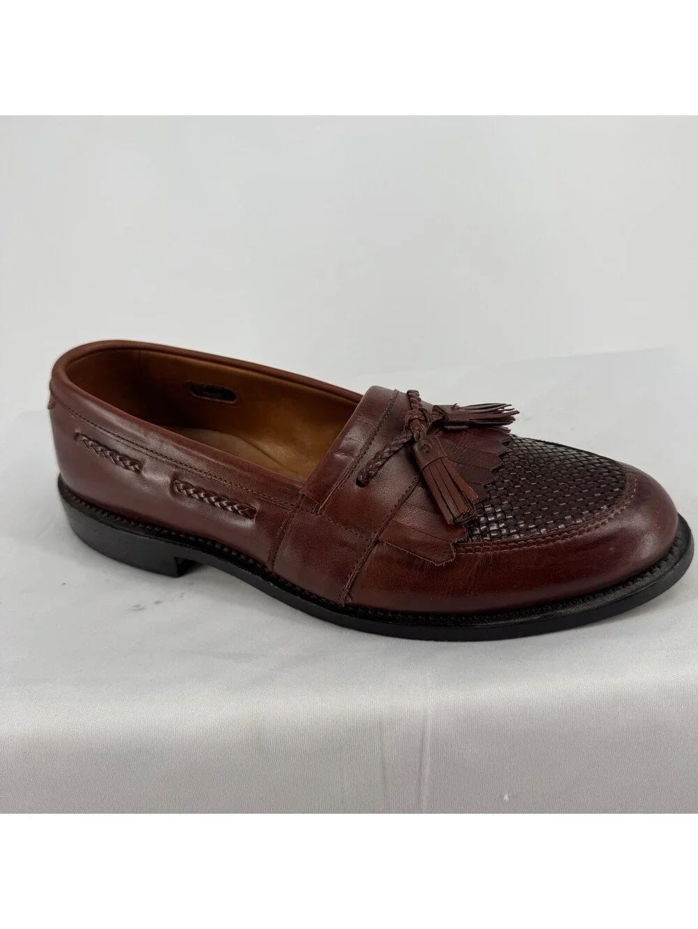 Allen Edmonds shoes mens 8.5 brown leather loafers cody tassel woven dress slip